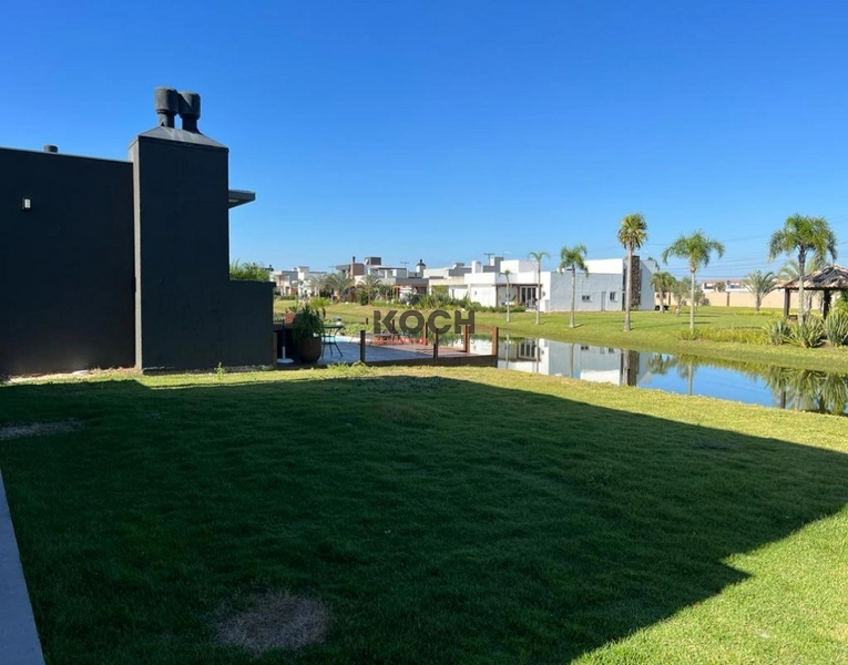 Sobrado, BEIRA LAGO, 4 suítes, Condomínio Riviera: 20ª foto da galeria de imagens do imóvel