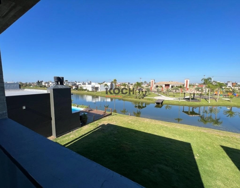 Sobrado, BEIRA LAGO, 4 suítes, Condomínio Riviera: 15ª foto da galeria de imagens do imóvel