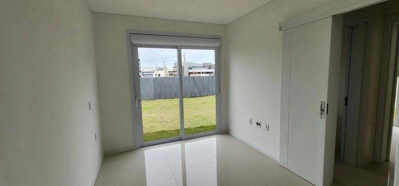 Casa térrea com 04 suítes, no Condomínio Blue, em Xangri-lá: 5ª foto da galeria de imagens do imóvel