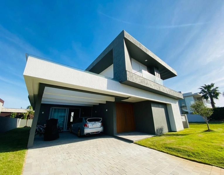 Casa no Condomínio Quintas do Lago