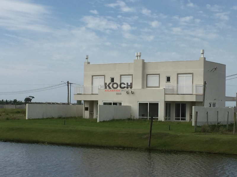 Sobrado com 04 dormitórios no Condomínio Páteo Marbella Xangri-lá/RS: 3ª foto da galeria de imagens do imóvel