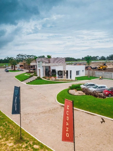 Casa com 03 dormitórios no Condomínio Murano em Capão da Canoa RS: 3ª foto da galeria de imagens do imóvel