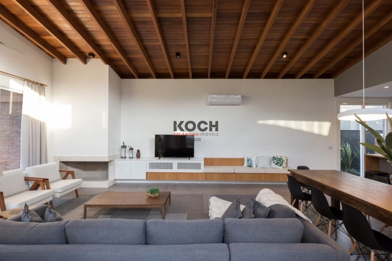 Casa DE ESQUINA no Condomínio Malibu, 4 suítes: 10ª foto da galeria de imagens do imóvel