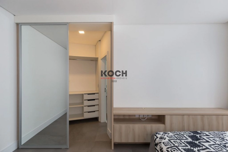Casa DE ESQUINA no Condomínio Malibu, 4 suítes: 26ª foto da galeria de imagens do imóvel