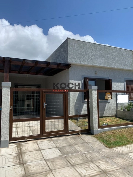 Casa 02 dormitório germinada no Centro de Xangri-lá,: 1ª foto da galeria de imagens do imóvel