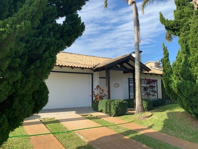 Casa com 02 terrenos, no Condomínio Atlântida Lagos Park: 2ª foto da galeria de imagens do imóvel