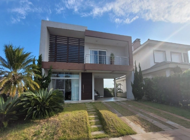 Sobrado com 3 dormitórios ótima localização