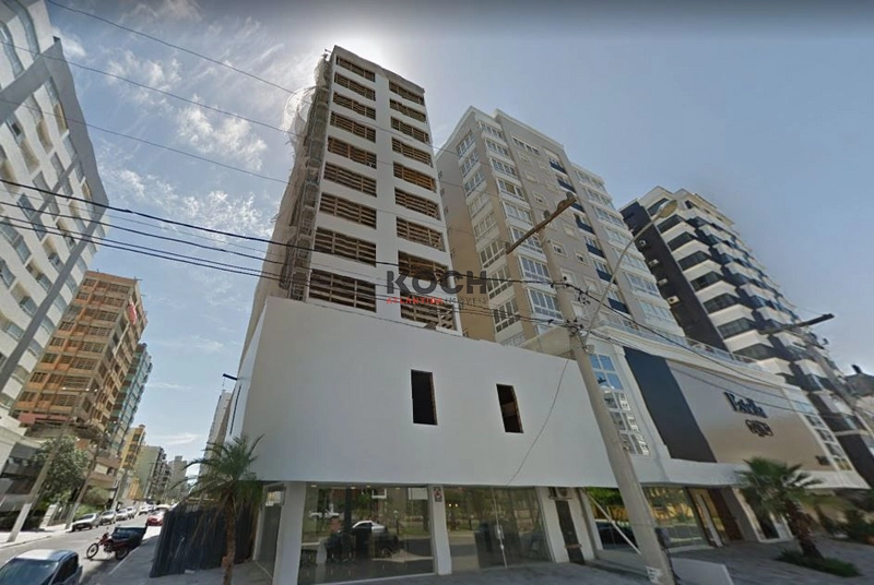 Apartamento 2 dormitórios, prédio Frente Praça Tiarajú