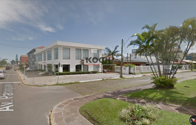 Prédio comercial de esquina em Atlântida: 3ª foto da galeria de imagens do imóvel