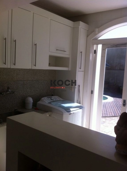 Sobrado luxuoso, com 05 suítes, em Capão da Canoa RS: 16ª foto da galeria de imagens do imóvel