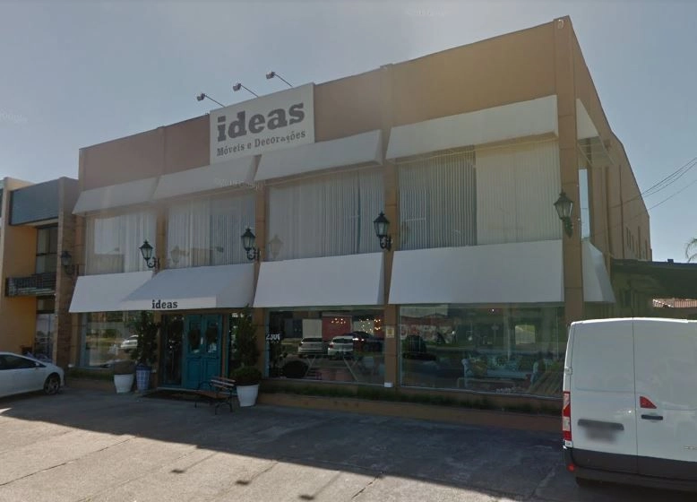 Prédio comercial na Avenida Paraguassú, em Xangri-lá: 1ª foto da galeria de imagens do imóvel