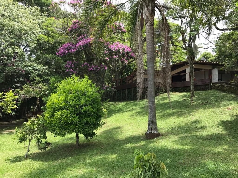 Área com 1,7 hectares na frente da lagoa: 5ª foto da galeria de imagens do imóvel