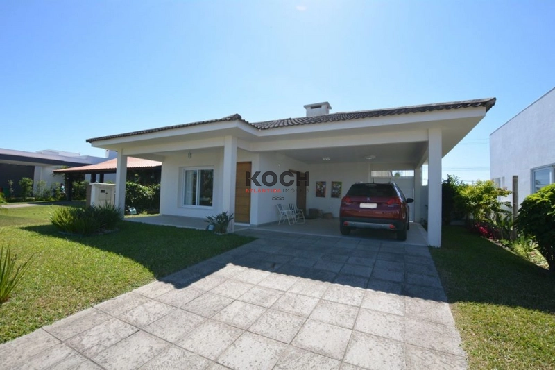 Casa térrea 3 dormitórios no Condomínio Quintas do Lago