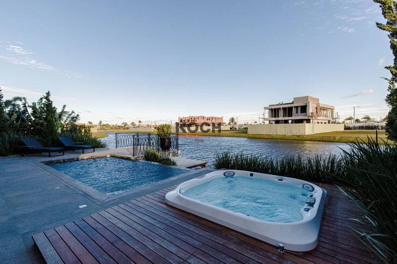 Casa com 05 dormitórios em Capão da Canoa/RS: 74ª foto da galeria de imagens do imóvel