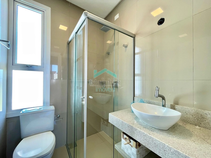 SOBRADO BEIRA LAGO À VENDA NO CONDOMINIO RIVIERA: 22ª foto da galeria de imagens do imóvel