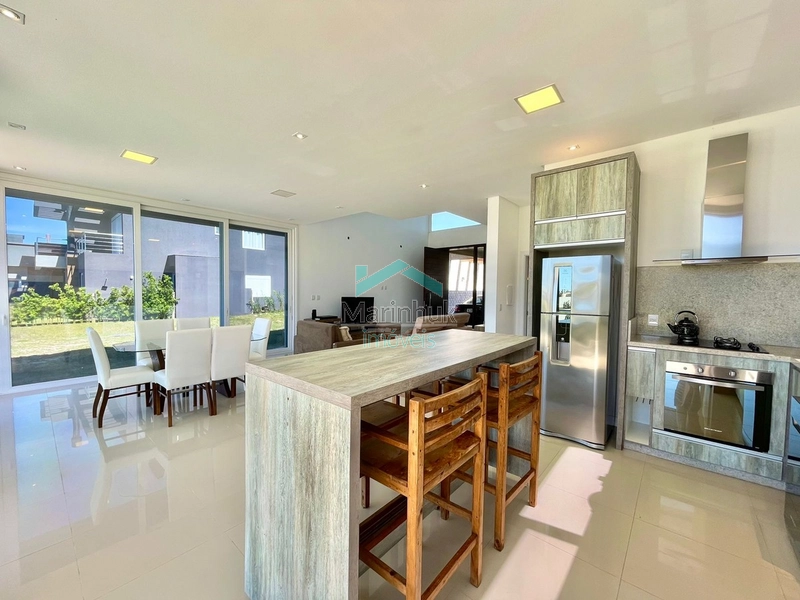 SOBRADO BEIRA LAGO À VENDA NO CONDOMINIO RIVIERA: 14ª foto da galeria de imagens do imóvel