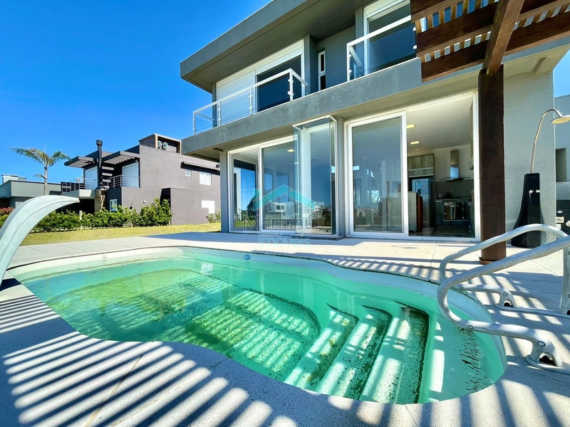 SOBRADO BEIRA LAGO À VENDA NO CONDOMINIO RIVIERA: 16ª foto da galeria de imagens do imóvel