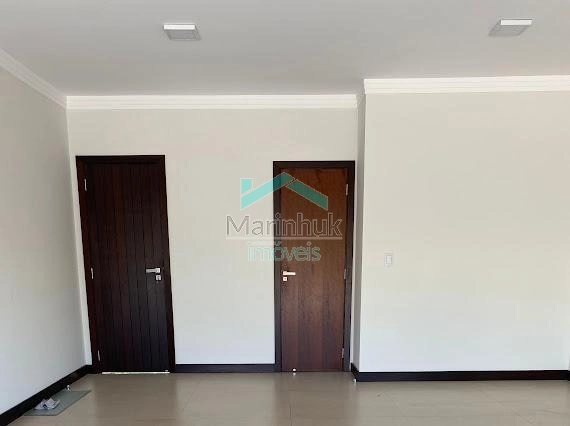 CASA À VENDA EM ATLÂNTIDA: 20ª foto da galeria de imagens do imóvel