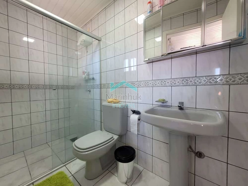 SOBRADO À VENDA EM RAINHA DO MAR: 6ª foto da galeria de imagens do imóvel