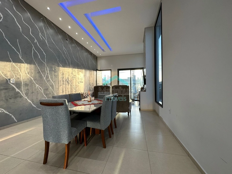 CASA DE ESQUINA À VENDA EM RAINHA DO MAR: 5ª foto da galeria de imagens do imóvel