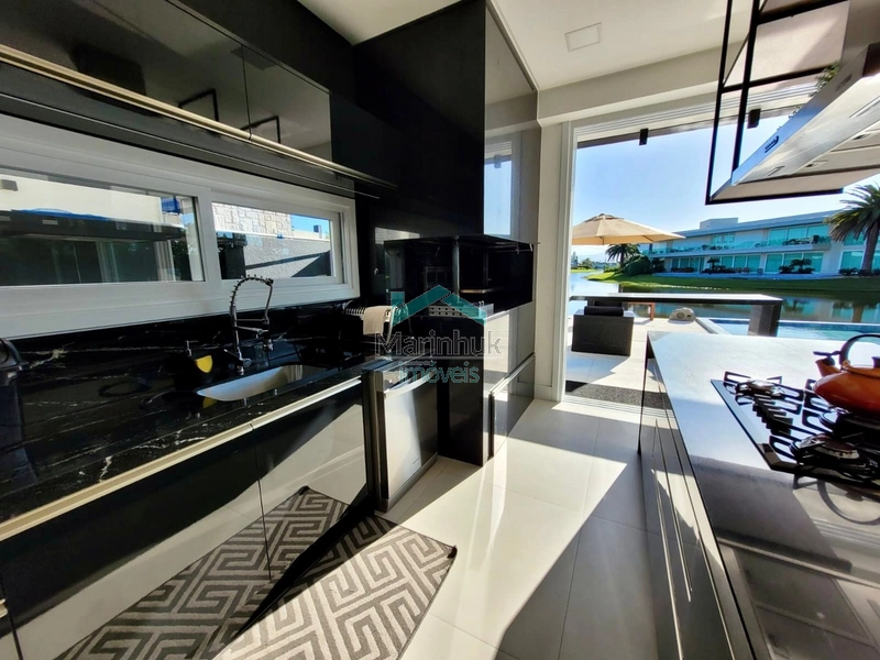CASA À VENDA NO CONDOMINIO ENSEADA: 5ª foto da galeria de imagens do imóvel