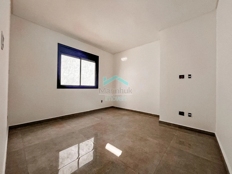 CASA À VENDA EM RAINHA DO MAR: 15ª foto da galeria de imagens do imóvel