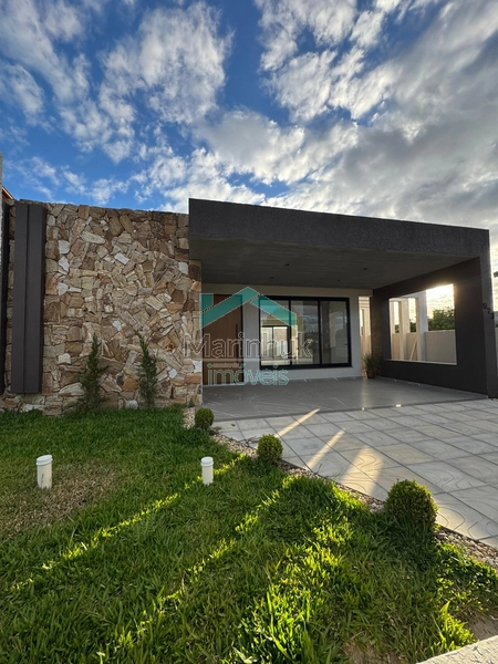 CASA À VENDA EM RAINHA DO MAR: 1ª foto da galeria de imagens do imóvel