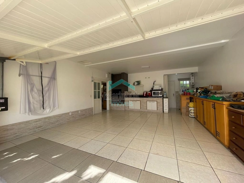 CASA À VENDA EM ATLÂNTIDA: 3ª foto da galeria de imagens do imóvel