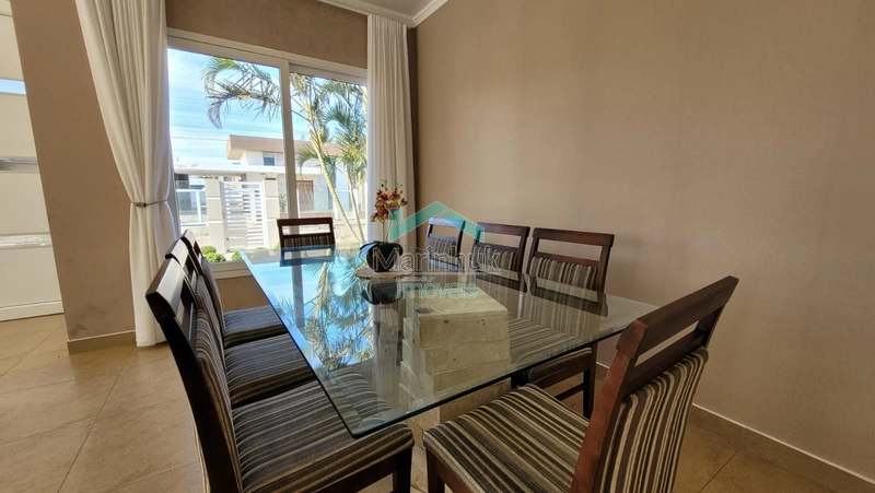 CASA À VENDA EM ATLÂNTIDA: 2ª foto da galeria de imagens do imóvel