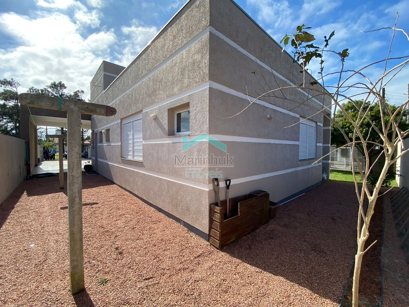 CASA À VENDA EM ATLÂNTIDA: 10ª foto da galeria de imagens do imóvel