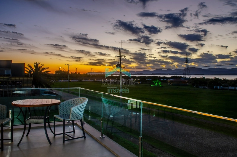 SOBRADO À VENDA NO CONDOMINIO CAPÃO ILHAS RESORT: 8ª foto da galeria de imagens do imóvel
