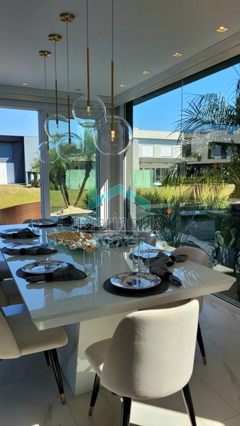 SOBRADO À VENDA NO CONDOMINIO CAPÃO ILHAS RESORT: 3ª foto da galeria de imagens do imóvel