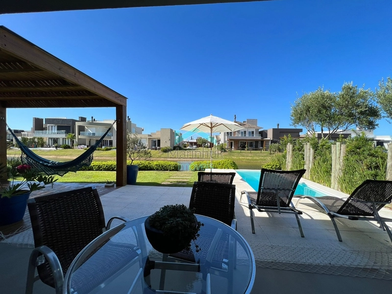 CASA À VENDA NO CONDOMINIO RIVIERA: 11ª foto da galeria de imagens do imóvel