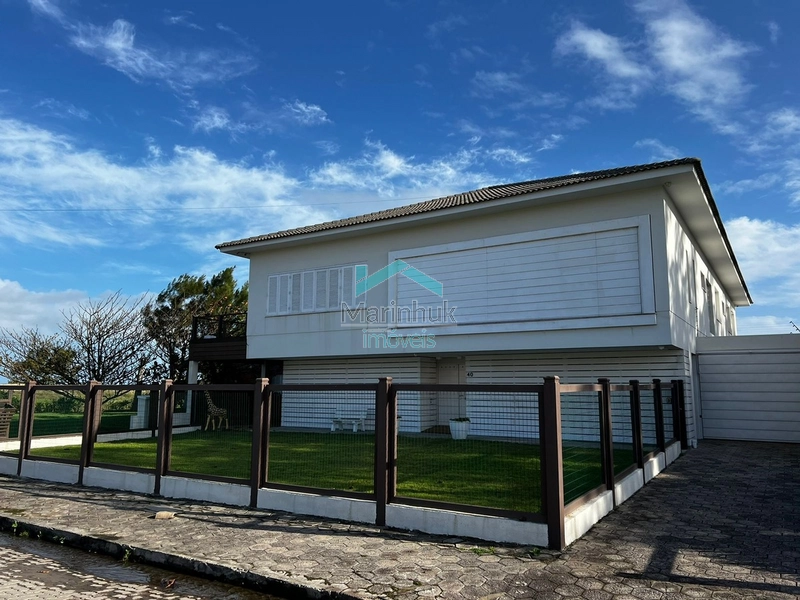 SOBRADO À VENDA EM ATLANTIDA: 1ª foto da galeria de imagens do imóvel