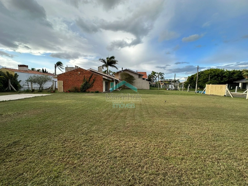 CASA COM 02 LOTES À VENDA EM ATLÂNTIDA: 6ª foto da galeria de imagens do imóvel