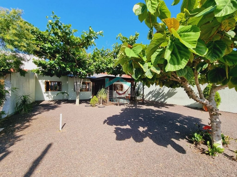 CASA À VENDA EM MARIÁPOLIS: 2ª foto da galeria de imagens do imóvel