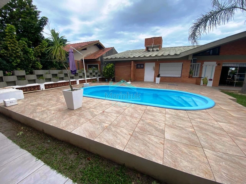 CASA À VENDA EM ATLÂNTIDA: 25ª foto da galeria de imagens do imóvel