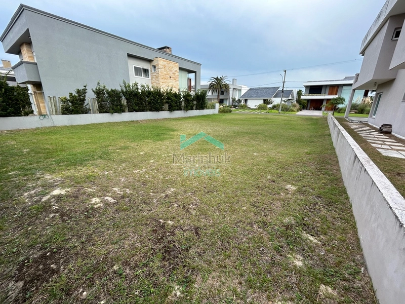 TERRENO À VENDA NO CONDOMINIO VILAGGIO ATLÂNTIDA: 1ª foto da galeria de imagens do imóvel