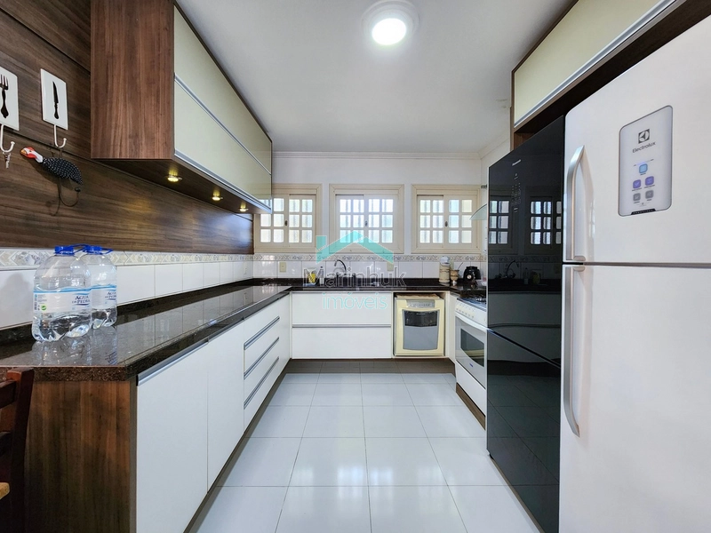 CASA À VENDA EM ATLÂNTIDA: 9ª foto da galeria de imagens do imóvel