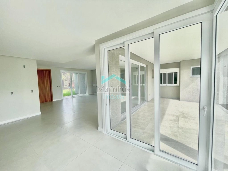 CASA À VENDA EM ATLÂNTIDA: 5ª foto da galeria de imagens do imóvel