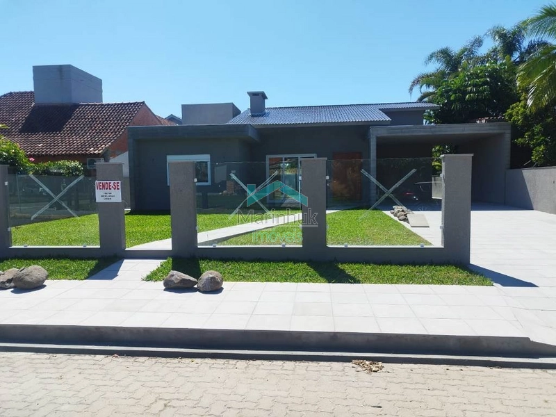 CASA À VENDA EM ATLÂNTIDA: 1ª foto da galeria de imagens do imóvel