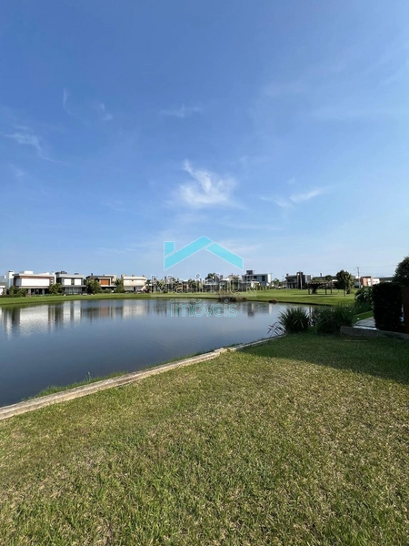 TERRENO À VENDA NO CONDOMINIO SEA COAST: 3ª foto da galeria de imagens do imóvel