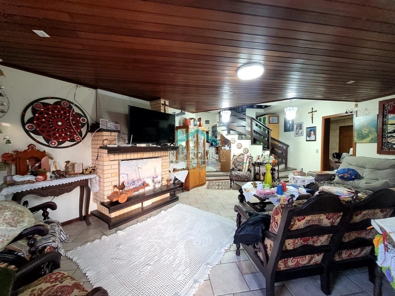 SOBRADO EXCLUSIVO À VENDA – PRAIA DE MARIÁPOLIS : 19ª foto da galeria de imagens do imóvel