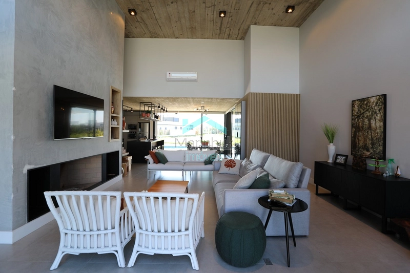 SOBRADO À VENDA NO CONDOMINIO RIVIERA: 7ª foto da galeria de imagens do imóvel