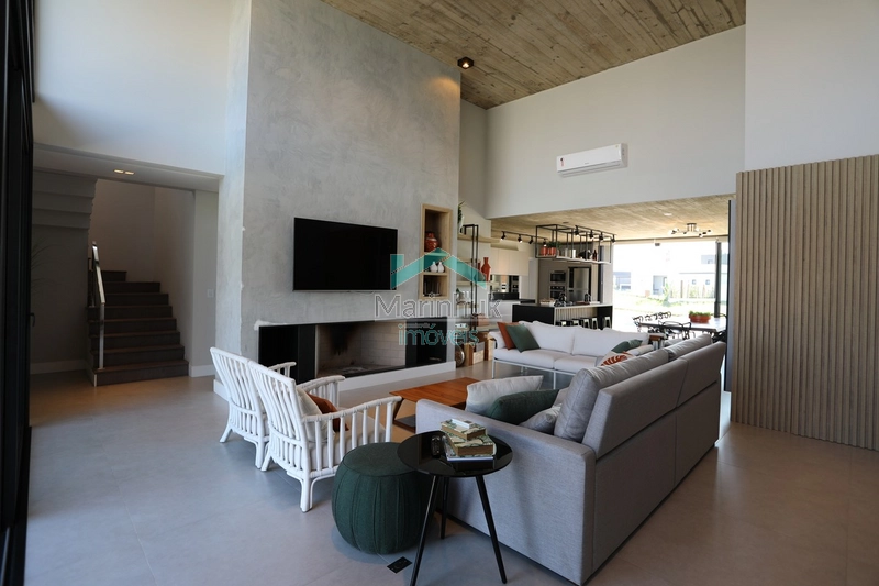 SOBRADO À VENDA NO CONDOMINIO RIVIERA: 5ª foto da galeria de imagens do imóvel