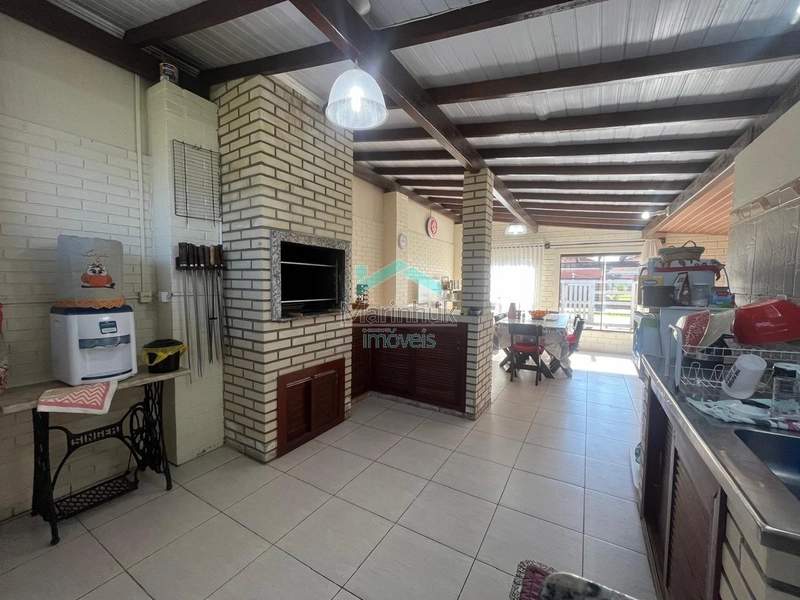 CASA À VENDA NO ARPOADOR: 6ª foto da galeria de imagens do imóvel