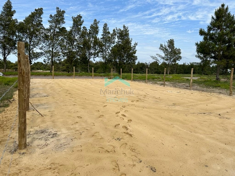 TERRENO À VENDA EM ATLANTIDA SUL: 1ª foto da galeria de imagens do imóvel