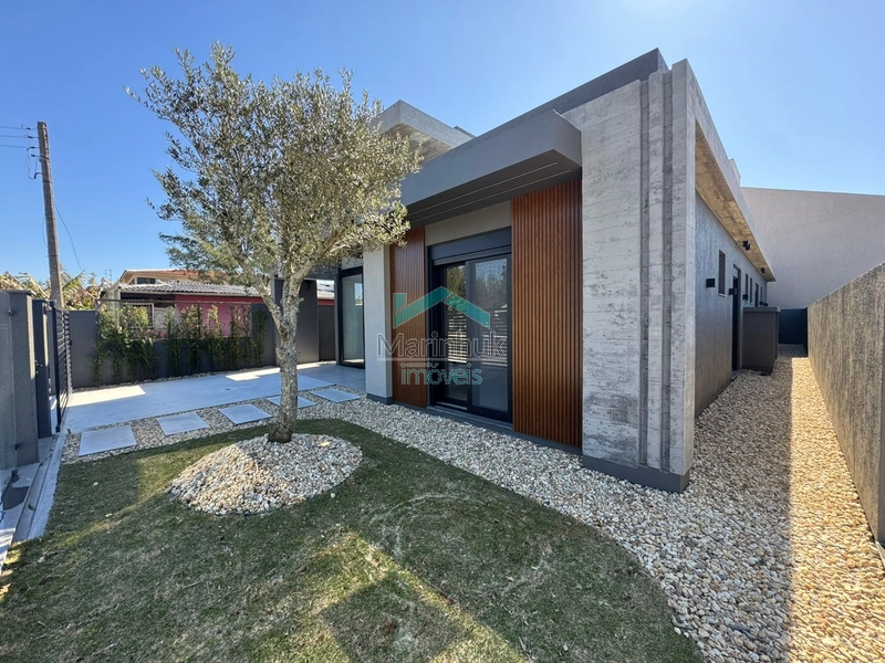 CASA À VENDA EM RAINHA DO MAR: 2ª foto da galeria de imagens do imóvel