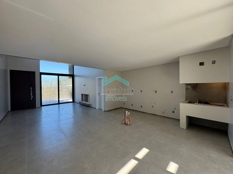 CASA À VENDA EM RAINHA DO MAR: 5ª foto da galeria de imagens do imóvel