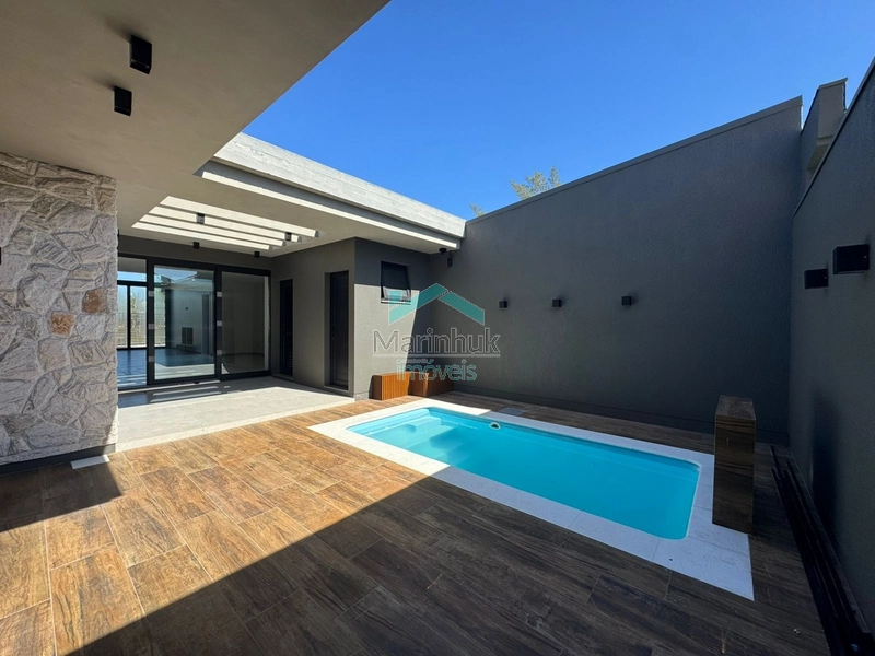 CASA À VENDA EM RAINHA DO MAR: 12ª foto da galeria de imagens do imóvel